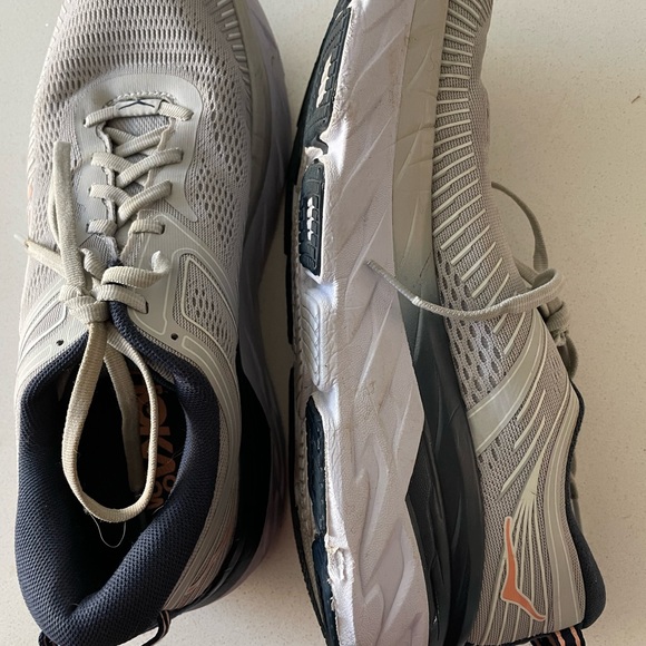 HOKA tennis shoe - Picture 3 of 5